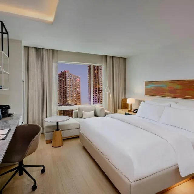 استوديو كبير بسرير كينج، The Pearle Hotel & Spa, Autograph Collection 2/8