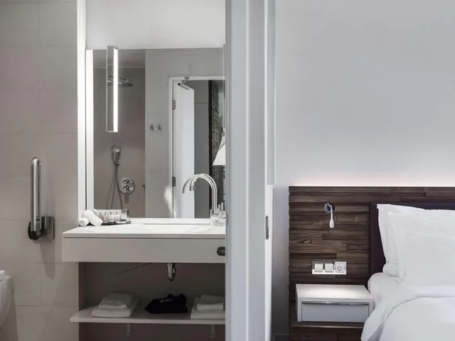 غرفة بسرير كينج، Radisson Collection Hotel Old Mill Belgrade 8/8