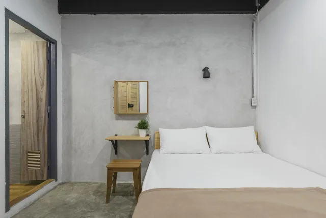 غرفة بسرير مزدوج بحمام خاص، Ora Hostel Bangkok 6/10