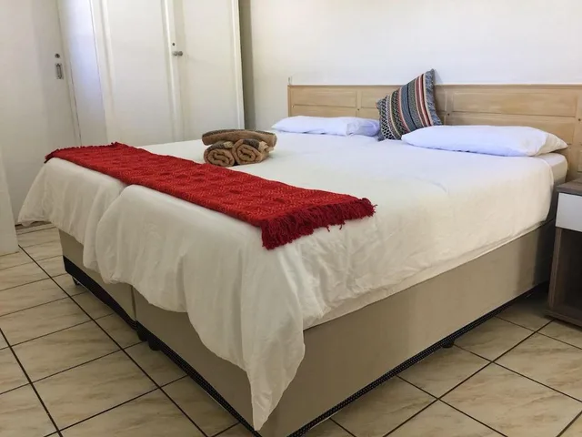 جناح عائلي بريميوم بسريرين منفصلين مع أريكة، Jessica's B&B 3/6