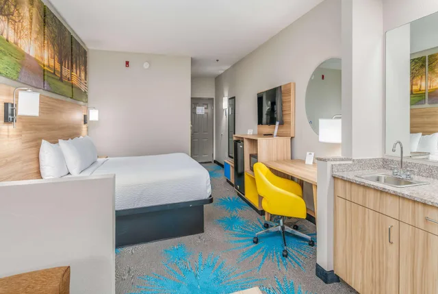 جناح بسرير كينج، Days Inn & Suites by Wyndham Prattville-Montgomery 3/3