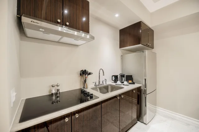 Mont Blanc, Suite، Hotel Birks Montreal 8/8