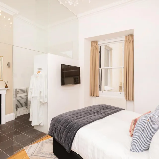 جناح ديلوكس، Berkeley Square Hotel 3/7