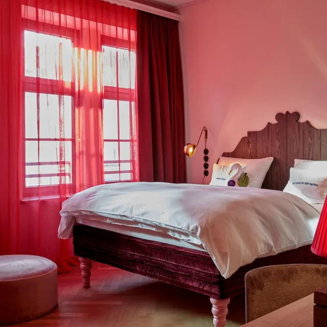 Room, King Bed, Xl، 25hours Hotel The Royal Bavarian 1/10