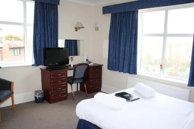 غرفة ديلوكس بسرير مزدوج، Uno Thames Hotel 6/8