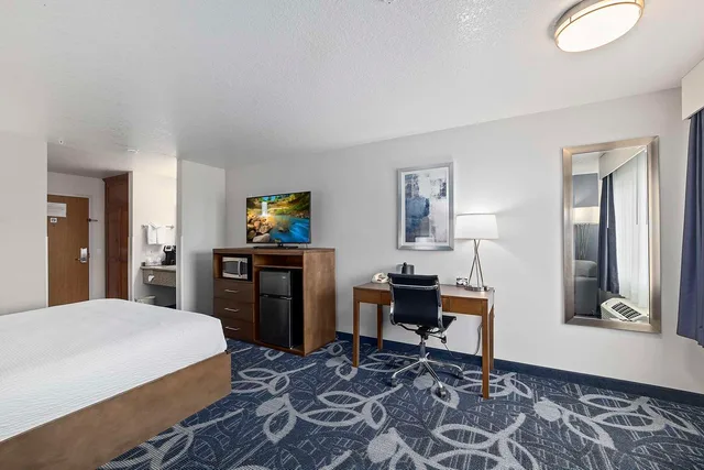 غرفة كبيرة بسرير كينج، Best Western Plus Twin Falls Hotel 2/4