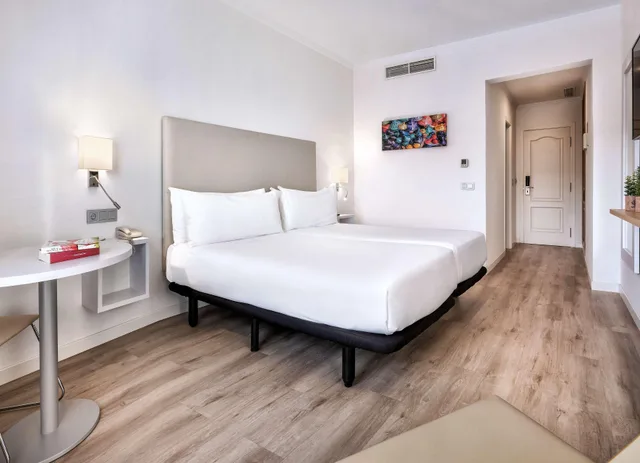 غرفة قياسية بسرير مزدوج، Hotel Melilla Puerto, Affiliated by Melia 1/10