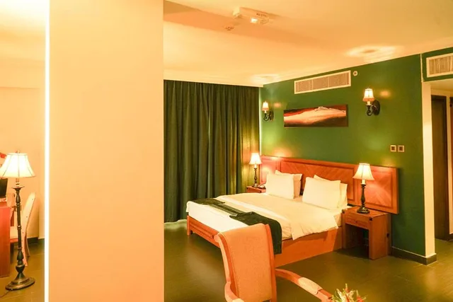 غرفة ديلوكس بسرير مزدوج، La Rosa Hotel Ex Rotana Hotel Muscat 1/1
