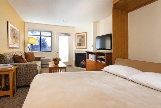 Studio, Queen Bed, Worldmark Grand Lake 1/5