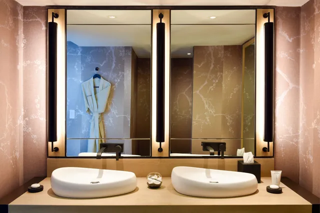 Zen, Suite, King Bed, Ocean View, Balcony، Nobu Hotel Miami Beach 5/8