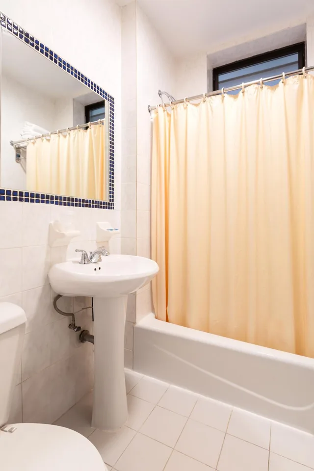 غرفة بسرير مزدوج، Hotel St James 5/8