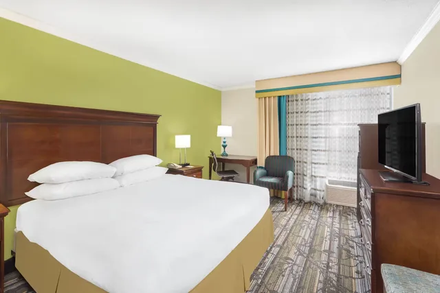 غرفة، Wyndham Garden Summerville 2/2