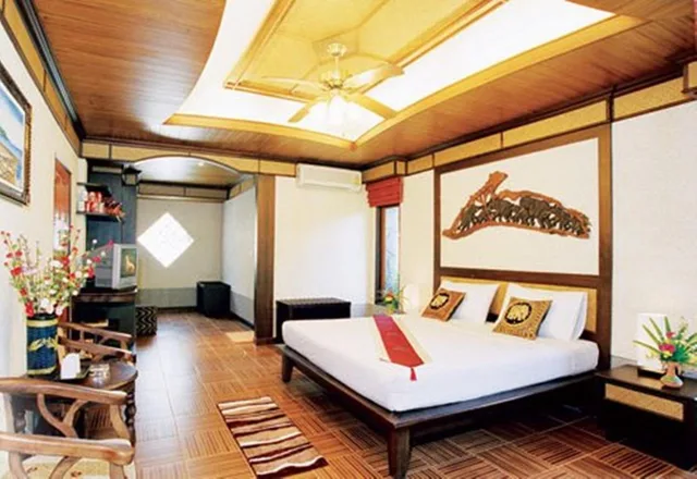 غرفة بسرير مزدوج بإطلالة على الجبل بشرفة، Railay Viewpoint Resort 1/3