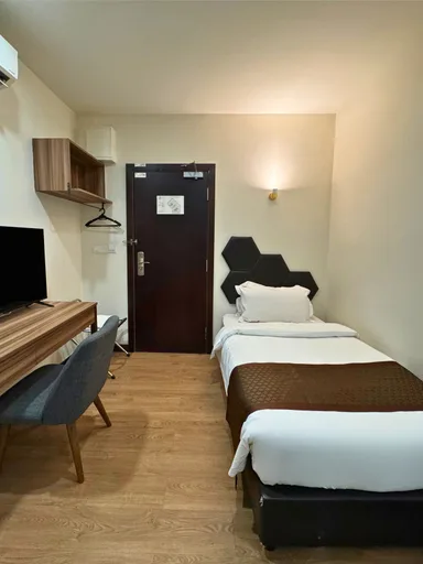 Room, Single, No Window، Memoire Hornbill Hotel 1/2