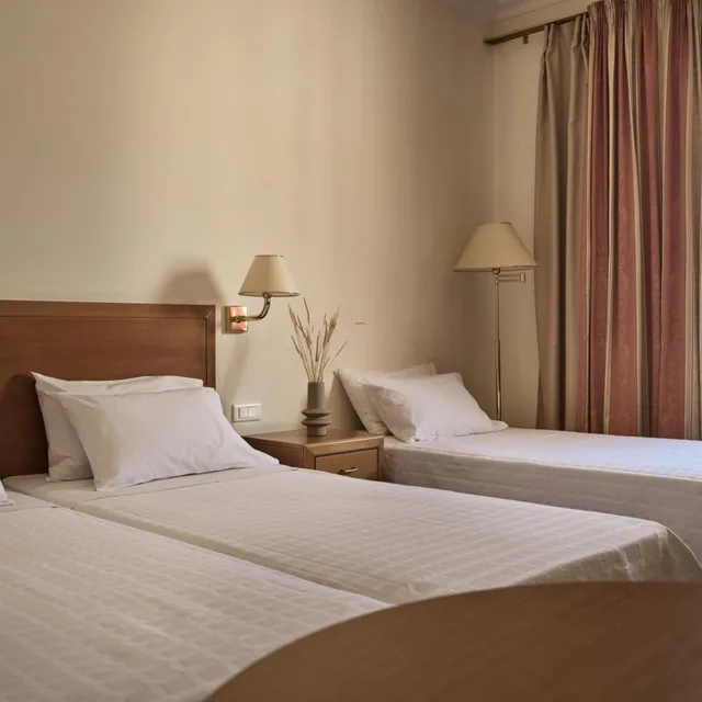 غرفة كلاسيكية بسرير مزدوج أو سريرين منفصلين بإطلالة على المدينة، Strada Marina 3/3