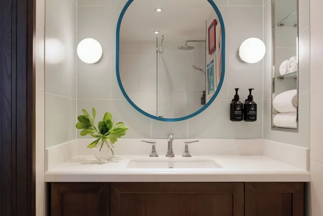 غرفة قياسية بسرير كينج بشرفة، Hotel Indigo Turks Caicos Grace Bay by IHG 7/8