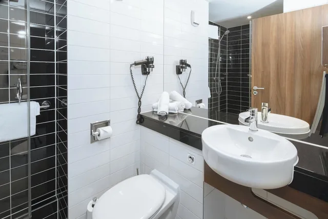 غرفة قياسية بسريرين منفصلين، Holiday Inn Express Strasbourg Centre 9/10