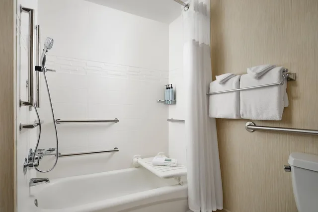 جناح بسريرين مزدوجين بغرفتي نوم لذوي الإعاقة، Residence Inn by Marriott Philadelphia Conshohocken 3/3
