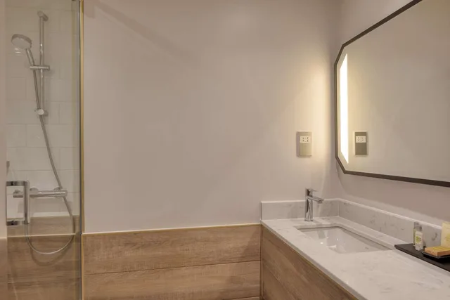 غرفة بسرير كينج، Hilton Nottingham 4/8