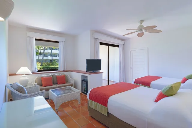 جناح جونيور بسريرين مزدوجين، Catalonia Punta Cana 4/9