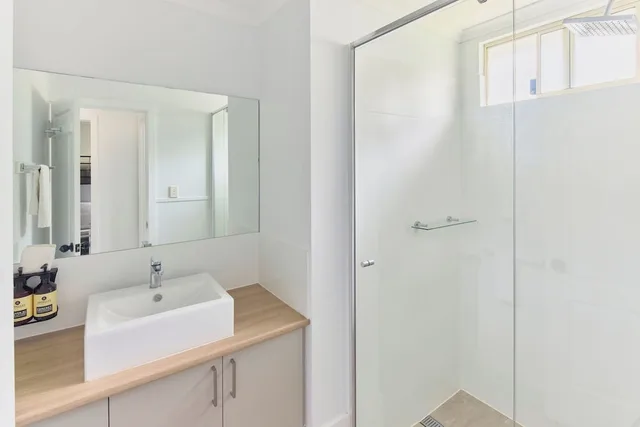 2 Bedrooms, Cabin, Queen and Twin Beds, RAC Busselton Holiday Park 6/6