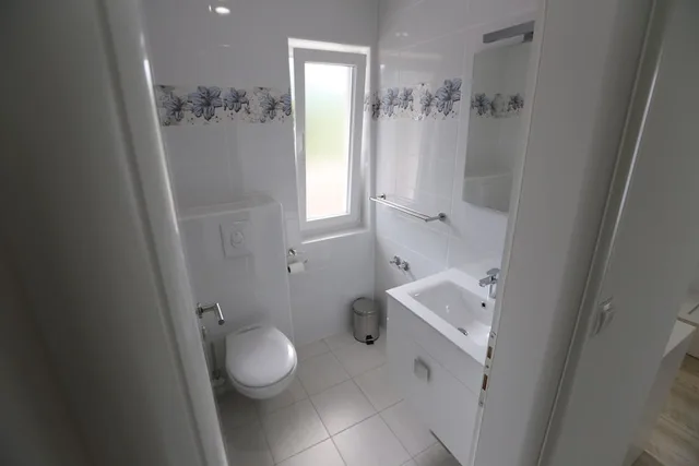 Comfort, Twin Beds, Hill View, Balcony، Villa Flowers 3/7