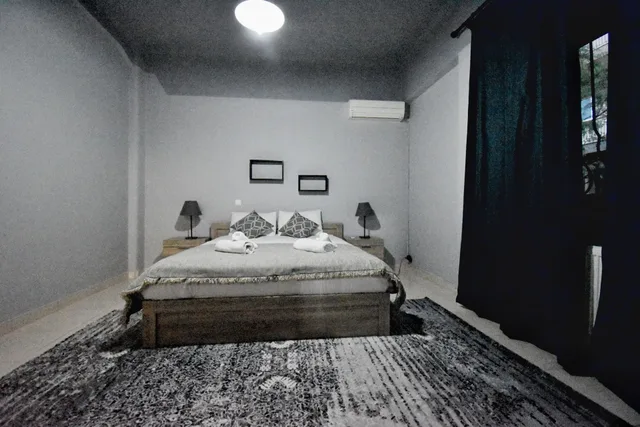 Design, Rock, Apartment, Single Bed, 2 Queen Beds, Sofa، Be My Guest Athens 3/7
