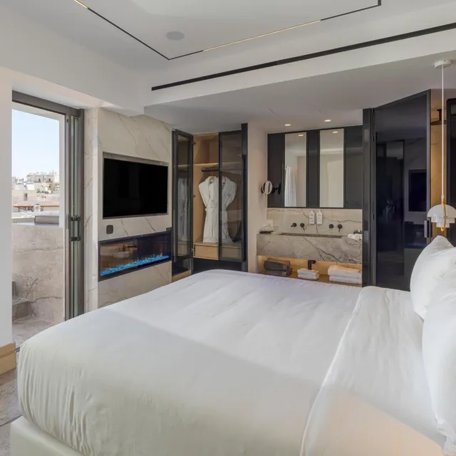 جناح فاخر بمسبح خاص، Ethereal White Resort Hotel & Spa Adults Only 16+ 5/10
