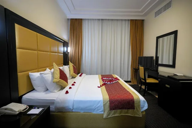 شاليه ديلوكس، Royal Beach Hotel & Resort 4/7