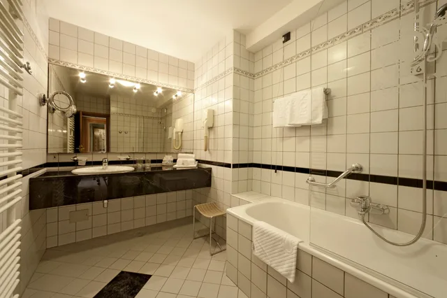 غرفة سوبيريور بسرير مزدوج أو سريرين منفصلين، Grand Hotel Bonavia 8/8