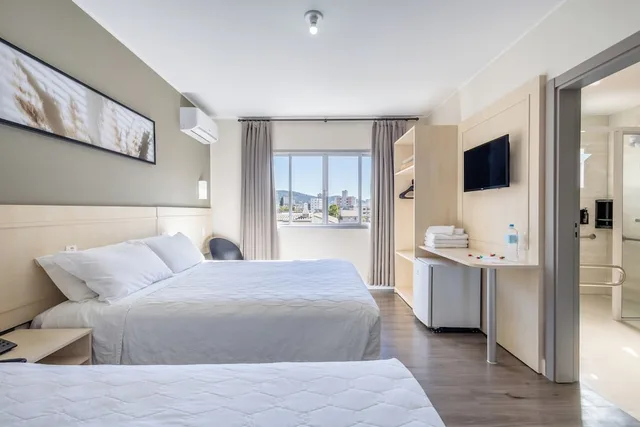 غرفة ثلاثية بثلاثة أسرّة لذوي الإعاقة، Rosenbrock Hotel 1/10