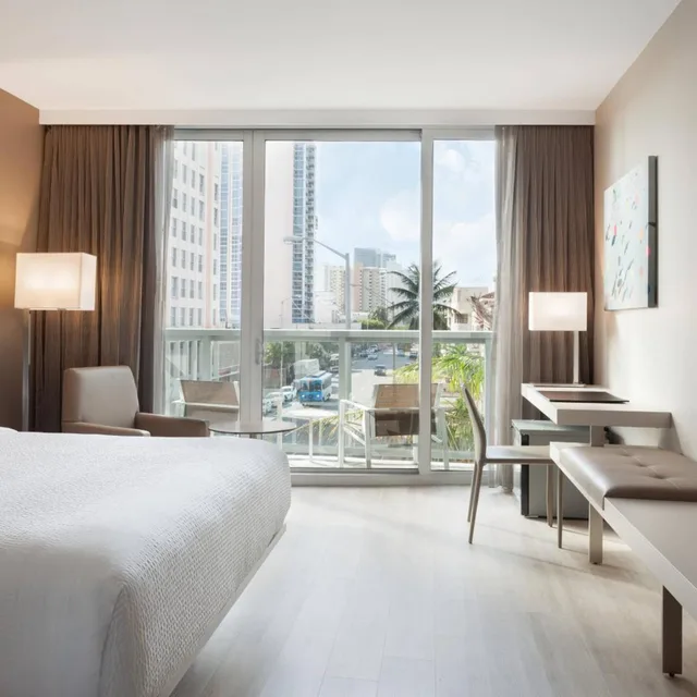 Room, King Bed, Balcony, Accessible, Ac Miami Beach 1/7
