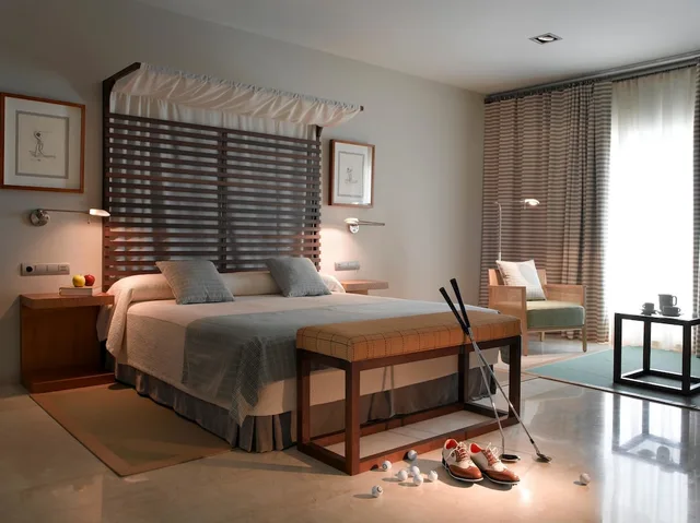 غرفة قياسية بسريرين منفصلين، Parador Malaga Golf 3/3