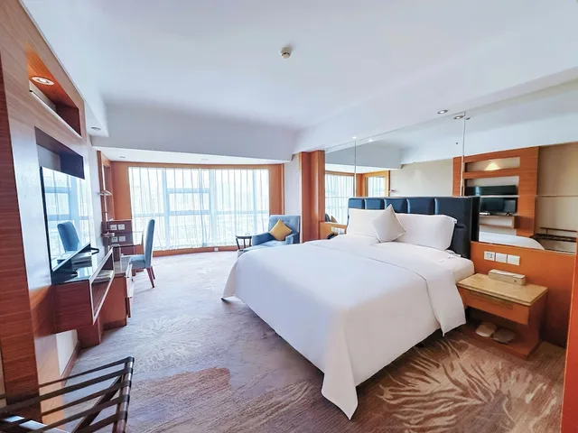 غرفة كومفورت بسرير كوين بإطلالة على المدينة، Empark Grand Hotel Xian 1/6