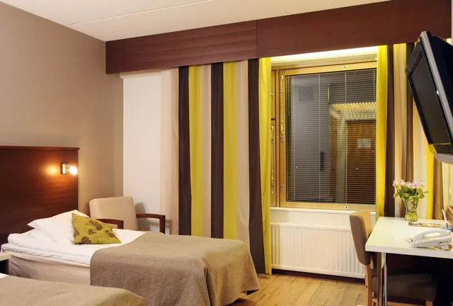غرفة ثلاثية، Hotel Kurikka 5/8