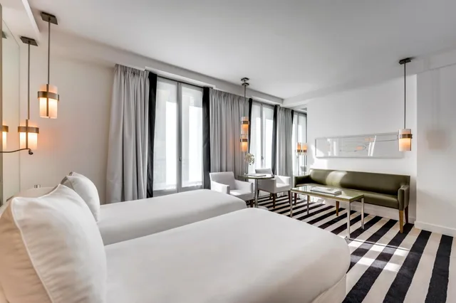 جناح جونيور عائلي بسريرين كينج، Le A Hotel 2/3