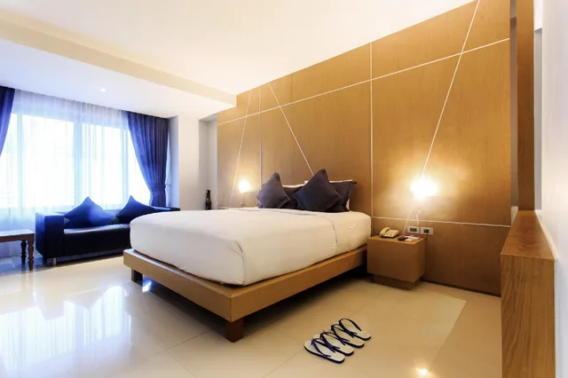 غرفة قياسية بسرير كينج وسريرين منفصلين، Chaweng Cove Beach Resort 1/1