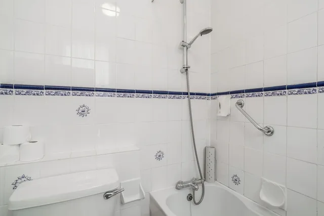 غرفة عائلية بسرير مزدوج وسريرين منفصلين، Heathlands Hotel Bournemouth 6/8
