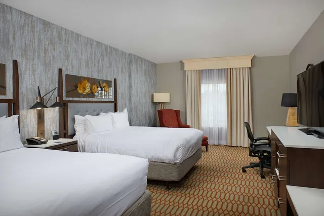 غرفة كلاسيكية بسريرين كوين لذوي الإعاقة، Virginia Crossings Hotel Conference Center 5/10