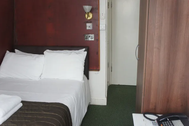 غرفة بسرير مزدوج، Plaza London Hotel 9/10