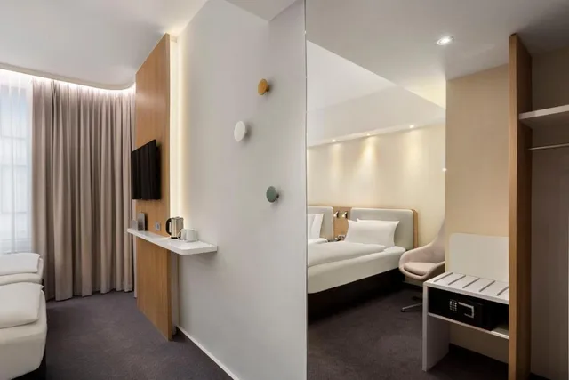 غرفة قياسية بسرير مزدوج أو سريرين منفصلين، Holiday Inn Express MUNICH CITY WEST 6/6