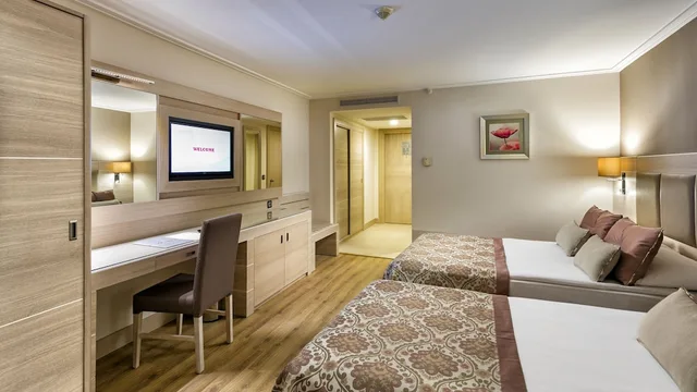 غرفة بسرير مزدوج لذوي الإعاقة، Miracle Resort Hotel 2/4
