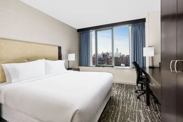 غرفة بسرير كينج بإطلالة على المدينة لذوي الإعاقة، Fairfield by Marriott Inn & Suites New York Midtown Manhattan/Penn Station 1/6