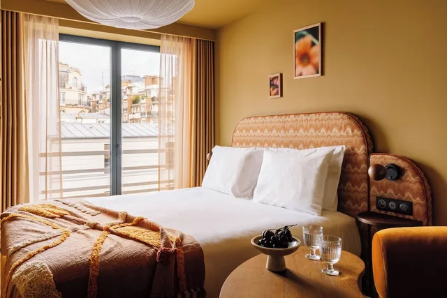 City, Studio, Double Bed، Le Jardin de Verre by Locke 5/9