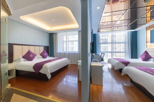 جناح ديلوكس ثلاثي، Rong Le Business Hotel 1/1