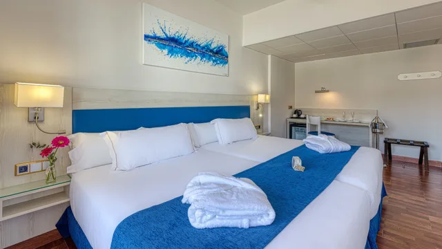 غرفة سوبيريور بسريرين مزدوجين بشرفة، Playadulce Hotel 5/10