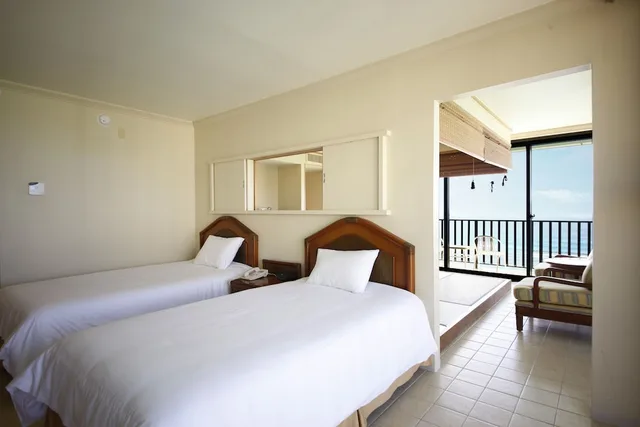 Japanese, Suite, Twin Beds, 3 Futon Beds, Ocean Front, Beach Tower، Guam Reef Olive Spa Resort 1/7