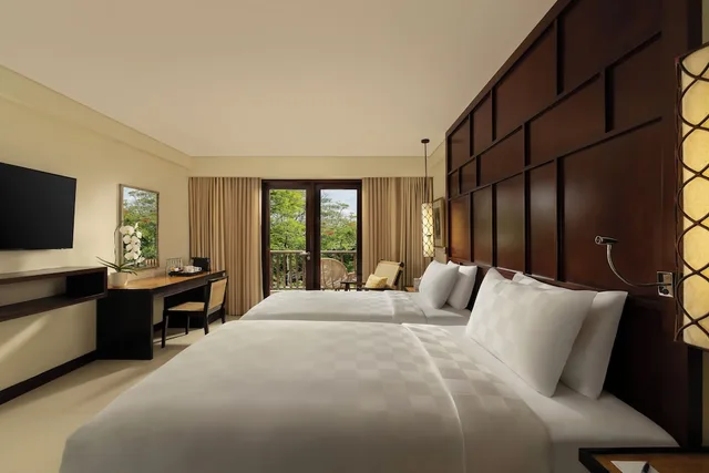 Deluxe, King Bed, Padma Resort Legian 4/10