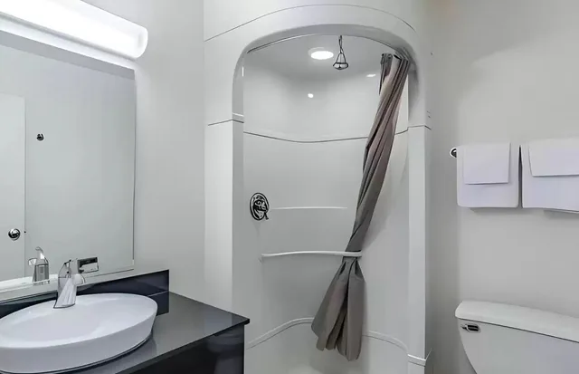 جناح بسرير كينج، Motel6 Cheyenne, WY 1/1