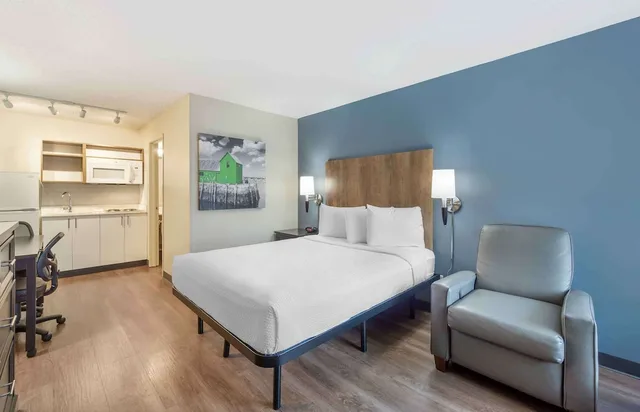 استوديو بسرير كوين، Extended Stay America - Seattle - Redmond 1/4